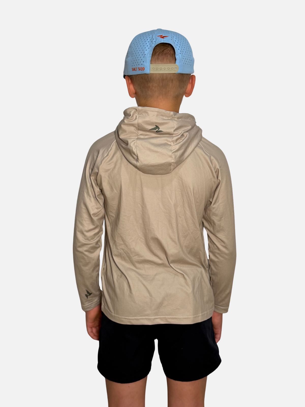Youth Salt SQD SqdDrift fishing hoodie in Weathered Sand with water-resistant finish and four-way stretch fabric.